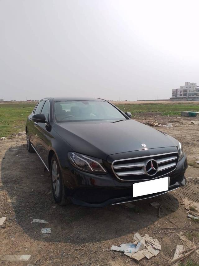 https://images10.gaadi.com/usedcar_image/4261236/original/processed_8b2dbd7c1b52a5f1090242dddfe506f7.jpg?imwidth=6400