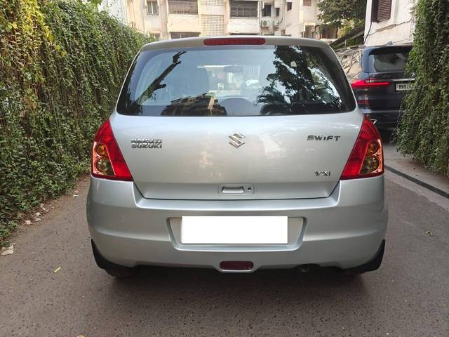 https://images10.gaadi.com/usedcar_image/4261287/original/processed_b5138617c59400f8ea2d44749449355e.jpeg?imwidth=6401