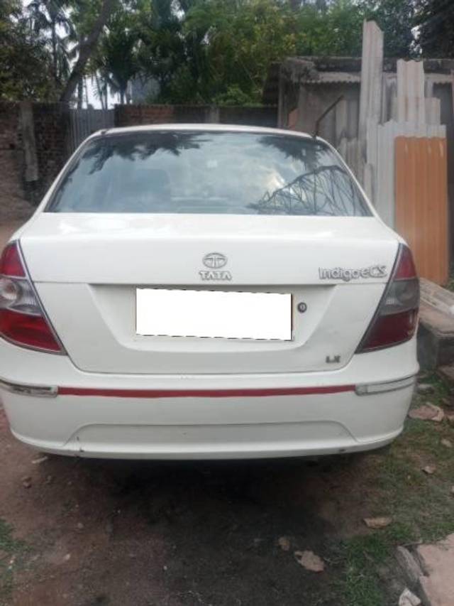 https://images10.gaadi.com/usedcar_image/4261299/original/processed_8070a445-9089-43f4-81ef-94a036245e8e.jpg?imwidth=6401