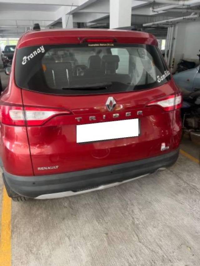 https://images10.gaadi.com/usedcar_image/4261316/original/processed_e8c6d1c6-0ec1-40ca-99b9-95d93826269e.jpg?imwidth=6401