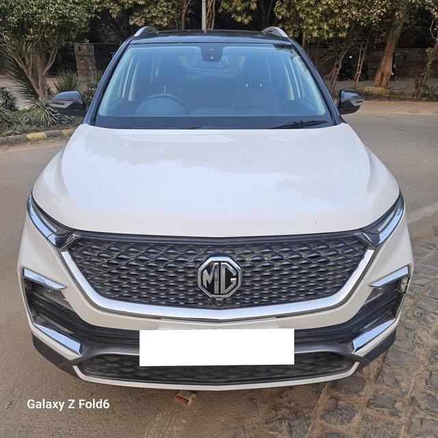 https://images10.gaadi.com/usedcar_image/4261334/original/processed_d3246a7881a58936ac4c1b0764df219f.jpeg?imwidth=6400