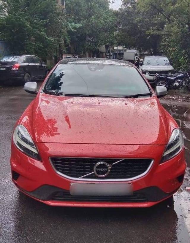 https://images10.gaadi.com/usedcar_image/4261414/original/processed_4655c3e4da447dcedc46ea34ed59bfa4.jpg?imwidth=6401