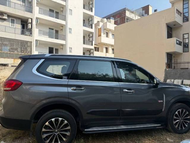 https://images10.gaadi.com/usedcar_image/4261450/original/350875a0a065692b63debd2c06827877.jpg?imwidth=6401