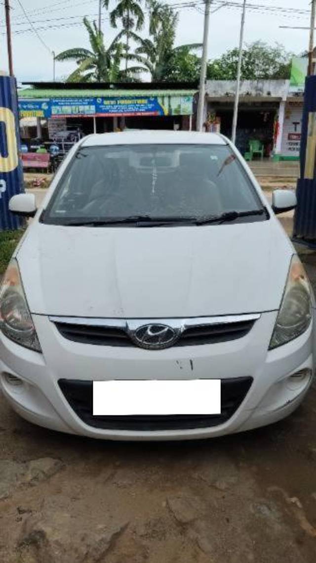 https://images10.gaadi.com/usedcar_image/4261456/original/processed_49c5bede-2e64-40f0-a18f-f0e07c33f20e.jpeg?imwidth=6400