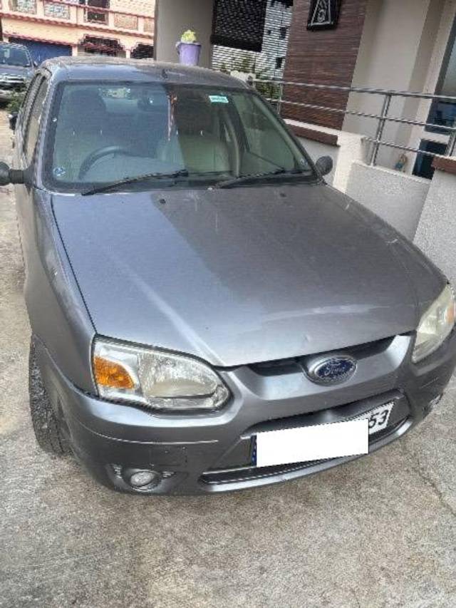 https://images10.gaadi.com/usedcar_image/4261476/original/processed_81681608-5399-41ea-9d19-d176bad1e543.jpg?imwidth=6400