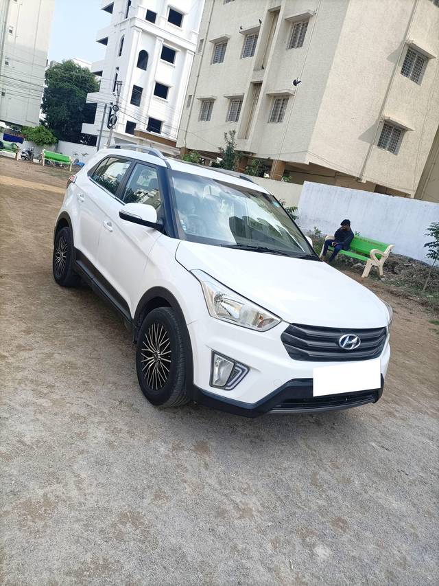 https://images10.gaadi.com/usedcar_image/4261533/original/processed_2e2a1283c34dbf1bb275c13cb04c3bba.jpg?imwidth=6400