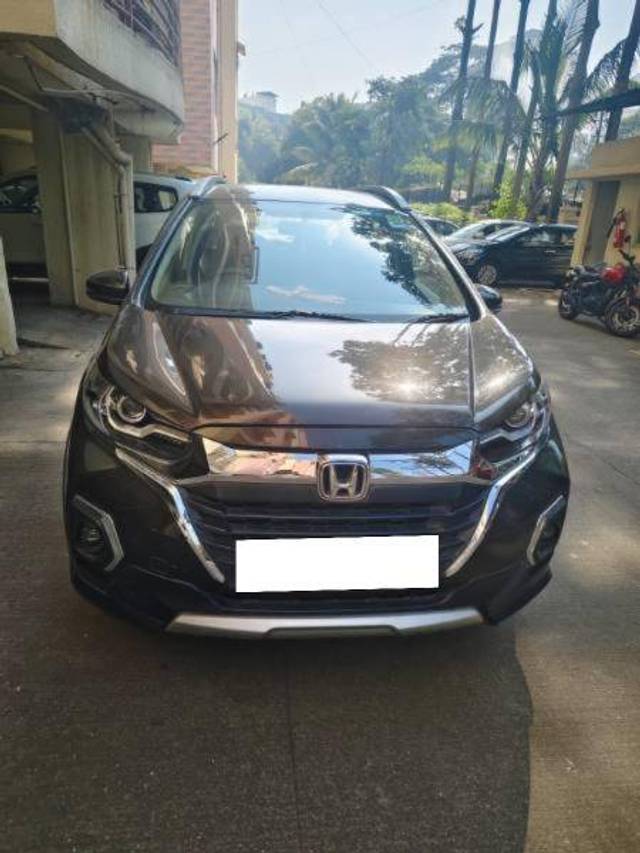 https://images10.gaadi.com/usedcar_image/4261632/original/a6114a941f6ad5b4929a2a781f1c5736.jpeg?imwidth=6400