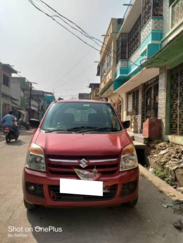 https://images10.gaadi.com/usedcar_image/4261668/original/processed_58e05ac9-3e7a-468a-9914-3f2cf9e95b37.jpg?imwidth=6400