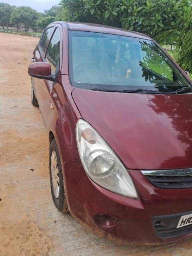 https://images10.gaadi.com/usedcar_image/4261676/original/processed_88187533-fd2a-440b-a5de-aeca08902d95.jpg?imwidth=6400