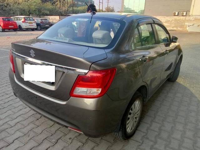 https://images10.gaadi.com/usedcar_image/4261678/original/f975118b1be5276658ae7a98bc22d7ba.jpeg?imwidth=6401