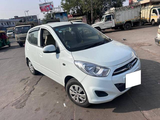 https://images10.gaadi.com/usedcar_image/4261687/original/processed_a282115c91324dc86d2845e02120b4fe.jpg?imwidth=6400