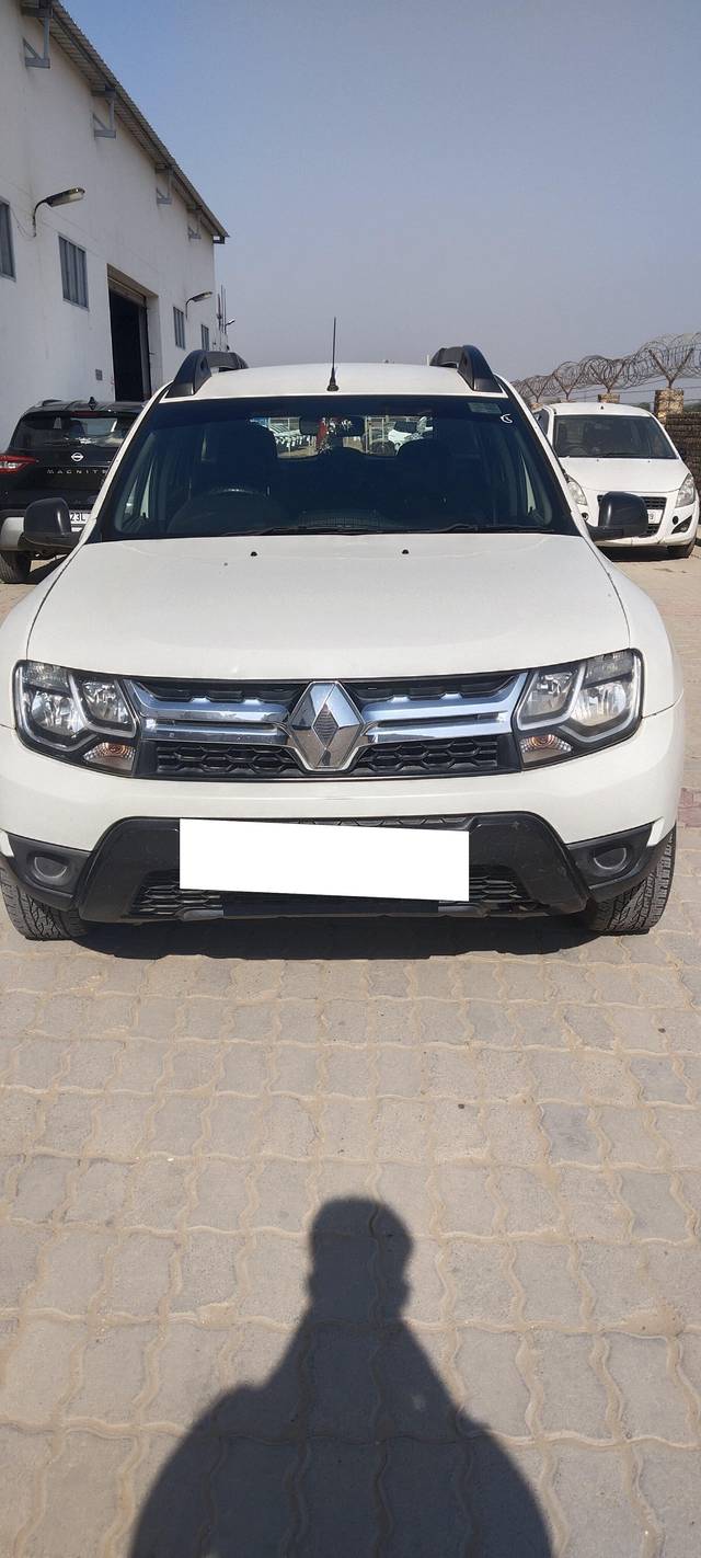 https://images10.gaadi.com/usedcar_image/4261688/original/processed_75812162e882c64af6c1f206e1187953.jpg?imwidth=6400