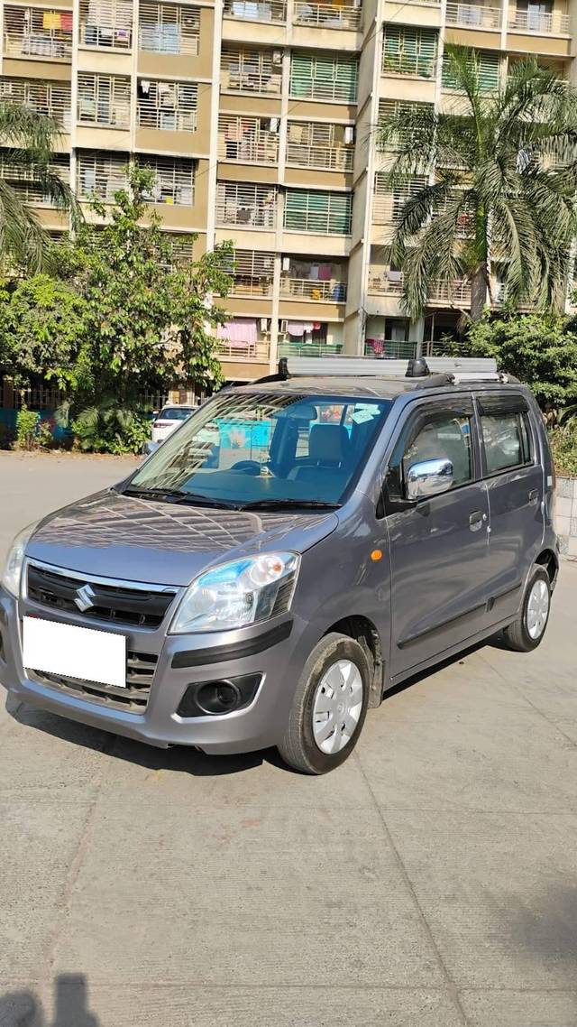 https://images10.gaadi.com/usedcar_image/4261749/original/processed_f85b7c6bcd0e8f2ba890c2c57be1d99b.jpg?imwidth=6401