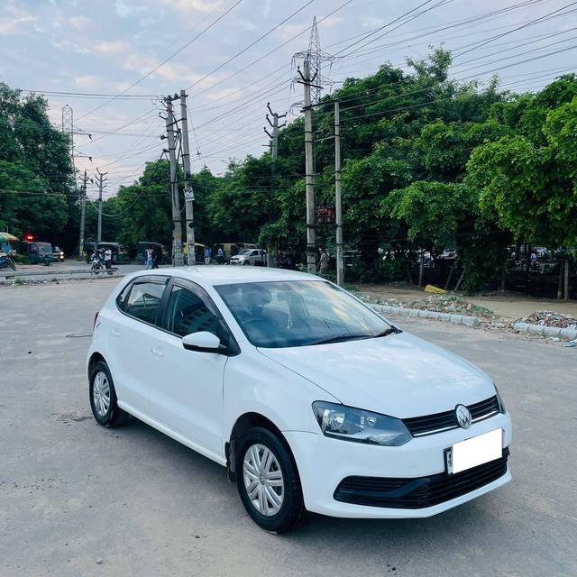 https://images10.gaadi.com/usedcar_image/4261750/original/processed_41664e4db31b8cdf8d7c1ce67b14ea9d.jpg?imwidth=6400