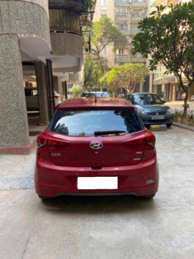 https://images10.gaadi.com/usedcar_image/4261807/original/bf52d90ce7f8906d9e5cdd915cd40c1f.jpeg?imwidth=6400