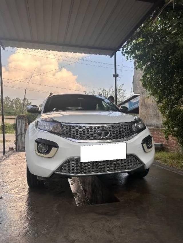 https://images10.gaadi.com/usedcar_image/4261828/original/processed_b4b85d32-b955-4c33-bbd1-f33537b396e3.jpeg?imwidth=6402