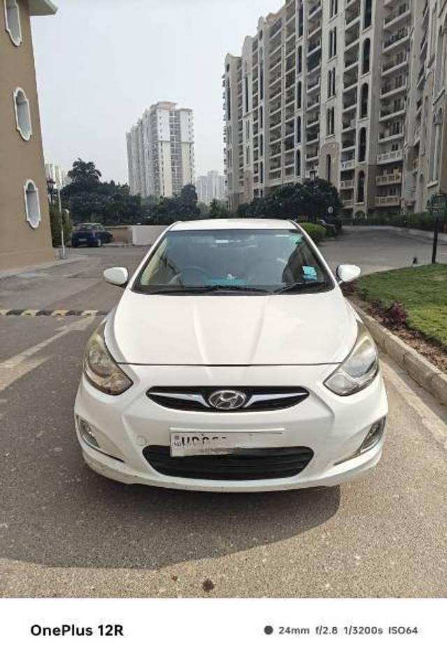 https://images10.gaadi.com/usedcar_image/4261855/original/b0766b293527c3811dcb2047260fa1d3.jpg?imwidth=6400