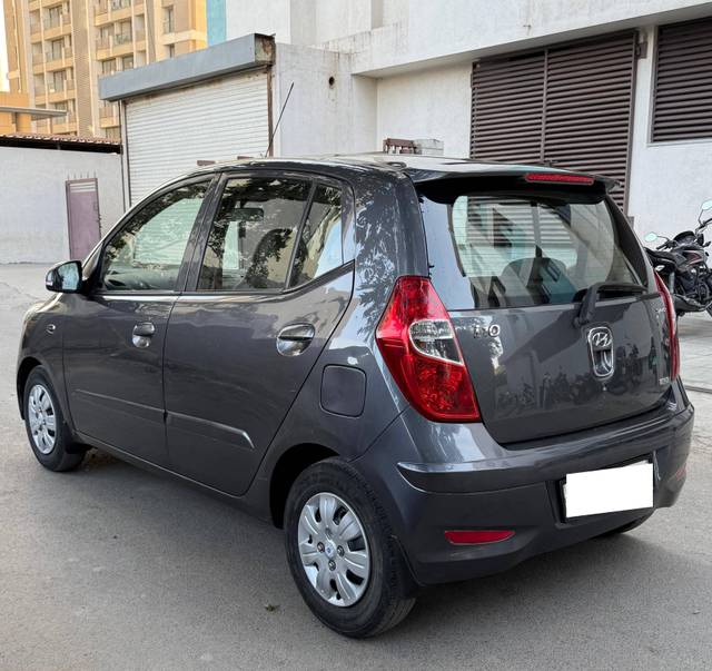 https://images10.gaadi.com/usedcar_image/4261883/original/processed_a8f8c0f355f02ebe15b3a3e46ab43b20.jpg?imwidth=6402