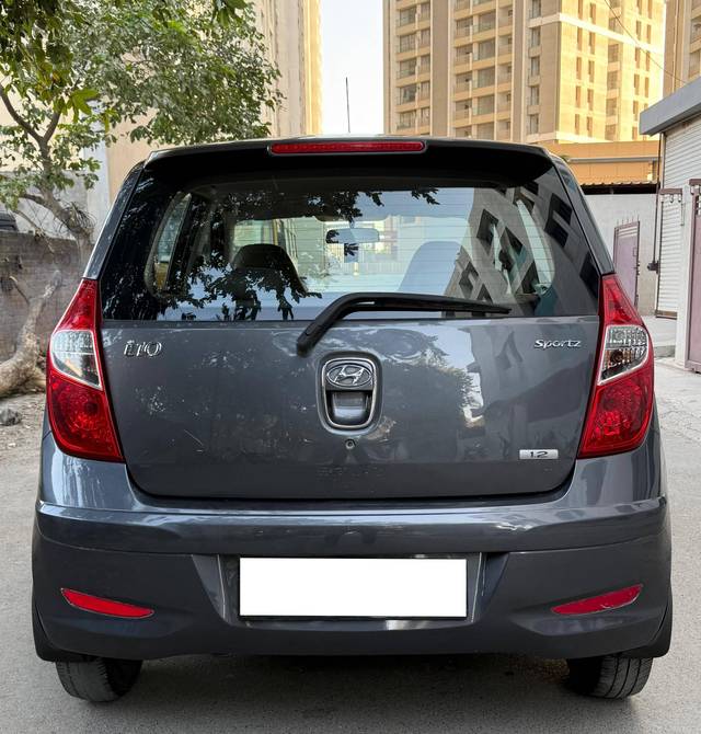 https://images10.gaadi.com/usedcar_image/4261883/original/processed_ad0241ce158b55fda89571938bca0060.jpg?imwidth=6401