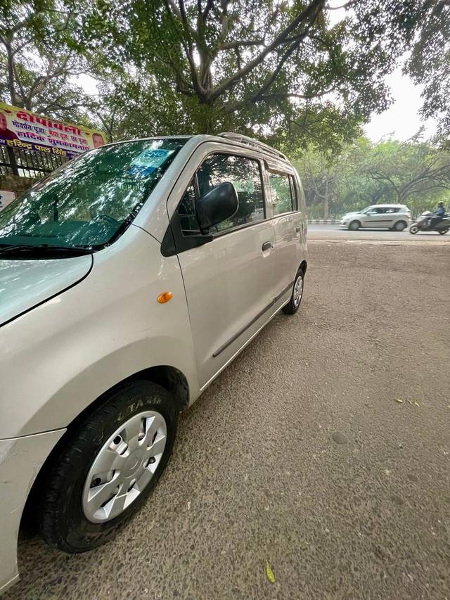 https://images10.gaadi.com/usedcar_image/4261910/original/processed_6051de08005be8d7a46e227413e3748f.jpg?imwidth=6400