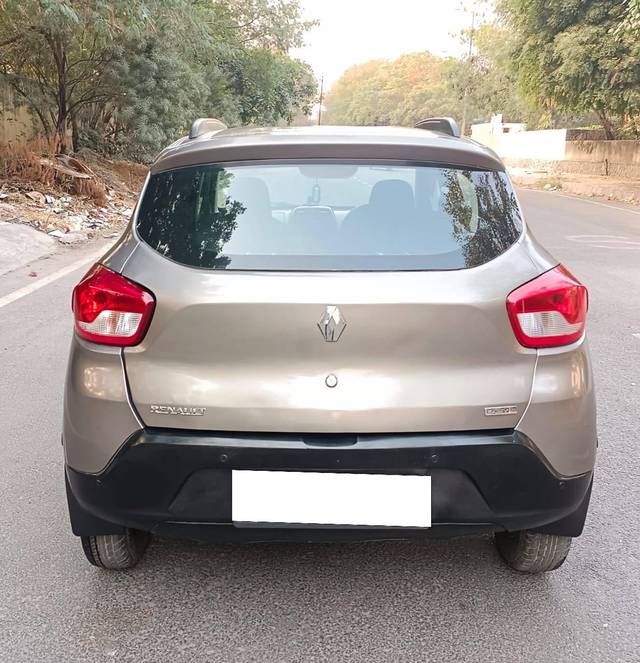 https://images10.gaadi.com/usedcar_image/4261931/original/processed_c69c756d8060b9fa8681568070074716.jpg?imwidth=6402