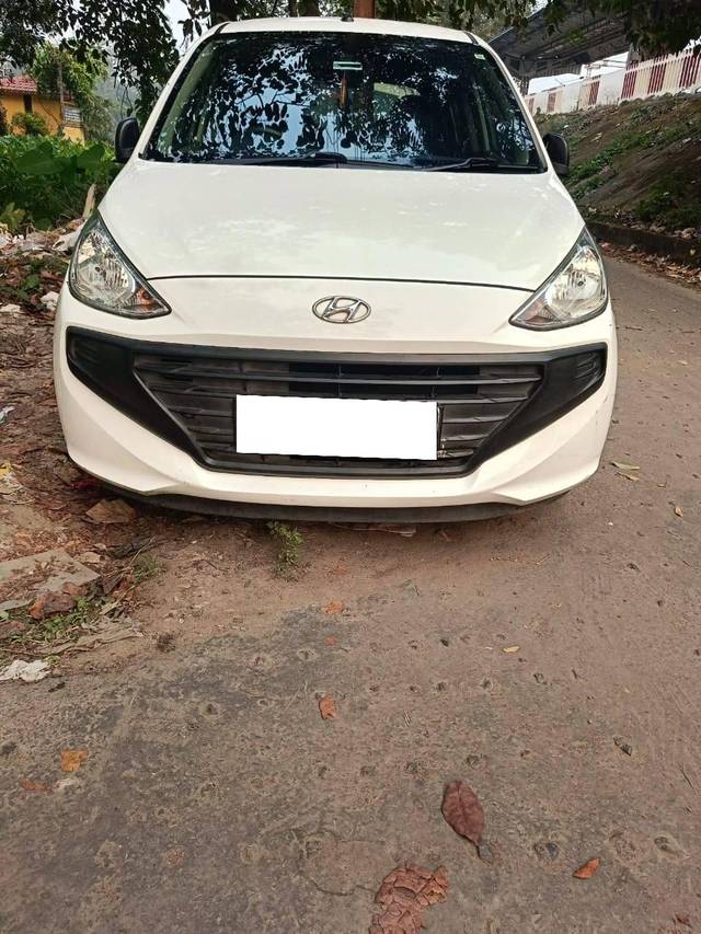 https://images10.gaadi.com/usedcar_image/4261946/original/processed_0f38069e0b36022daf3634d5f87c36a5.jpg?imwidth=6402