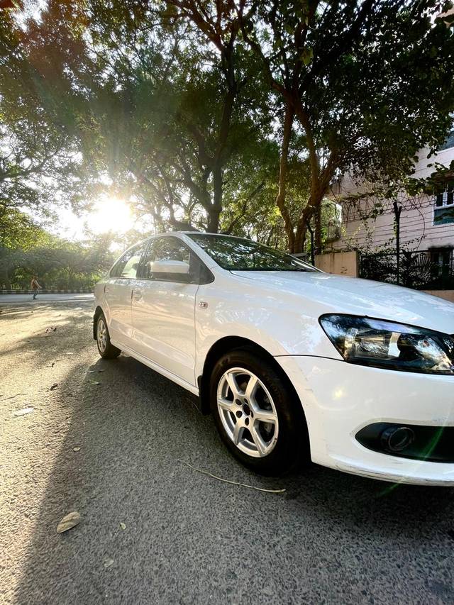 https://images10.gaadi.com/usedcar_image/4262020/original/7bdd5161bb55a93edafb9f10e95c97b7.jpg?imwidth=6400