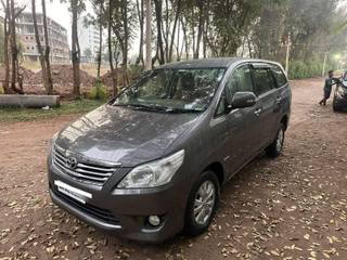 Toyota Innova 2004-2011 Toyota Innova 2.5 V Diesel 7-seater