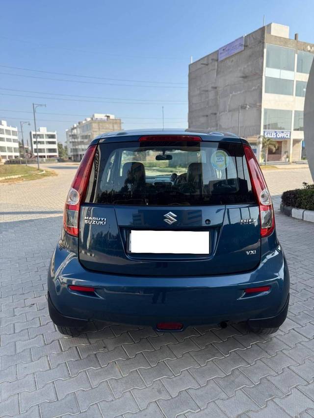 https://images10.gaadi.com/usedcar_image/4262062/original/processed_7c2603c9c9cc0fa36f3365eb31563095.jpg?imwidth=6402