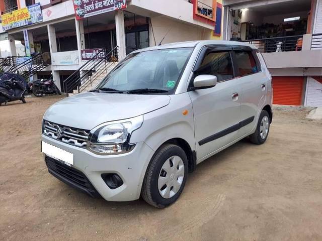 https://images10.gaadi.com/usedcar_image/4262120/original/processed_58bd3041-44a0-4f74-90d6-1fa722cf3214.jpg?imwidth=6402