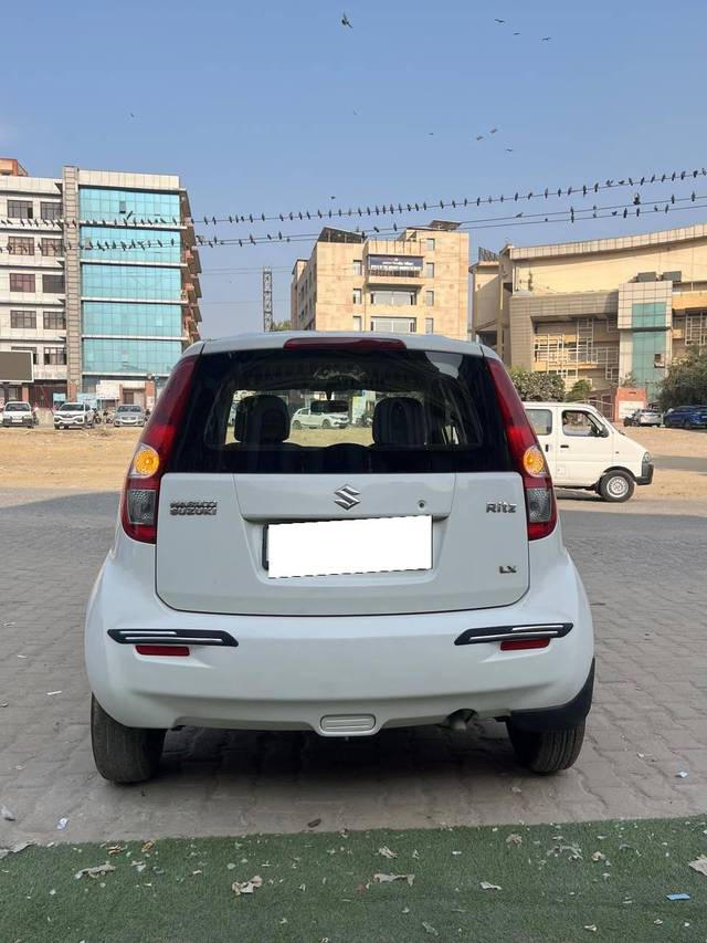 https://images10.gaadi.com/usedcar_image/4262441/original/processed_3d26887b1863d541737fb29e5dcf08ab.jpg?imwidth=6402