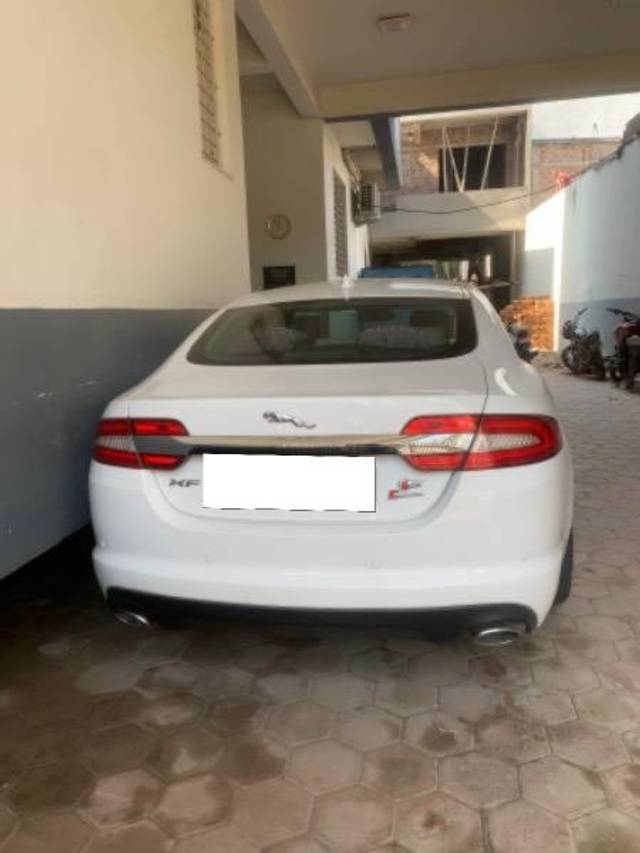 https://images10.gaadi.com/usedcar_image/4262534/original/processed_95f8b9b5-2bb8-4c57-beea-7b7b02014258.jpg?imwidth=6400