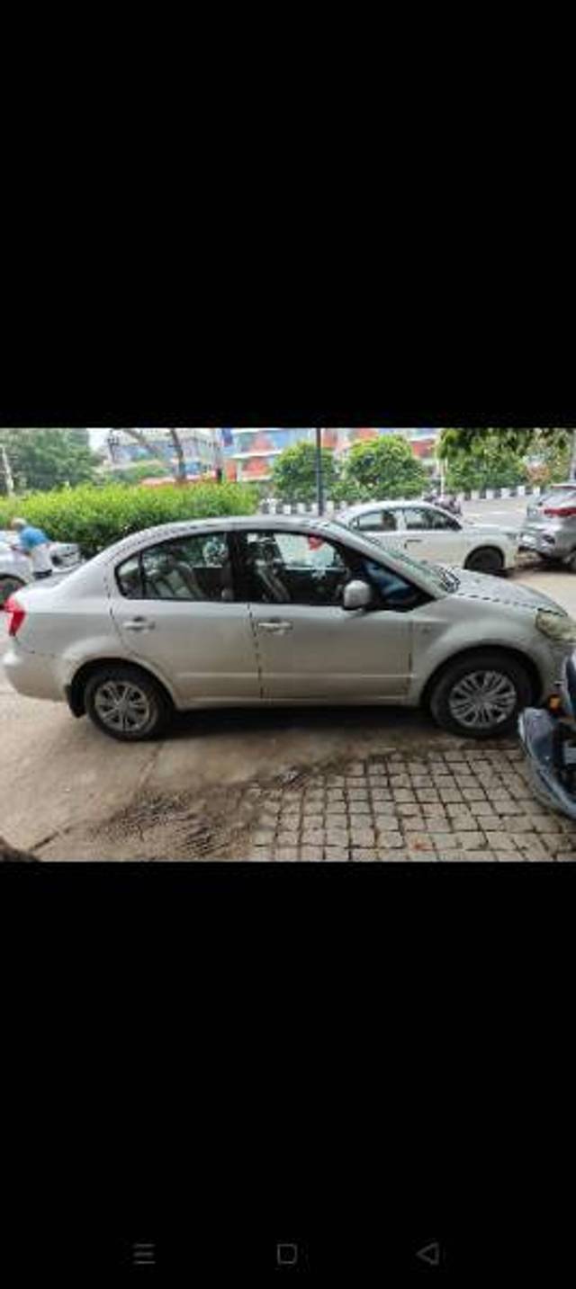 https://images10.gaadi.com/usedcar_image/4262602/original/bfd5af97f3f7a24d444e04ff9fab5838.jpg?imwidth=6402