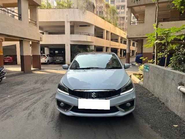 https://images10.gaadi.com/usedcar_image/4262622/original/processed_dfca4606-9d44-4de3-b0bb-0d47b7500231.jpeg?imwidth=6402