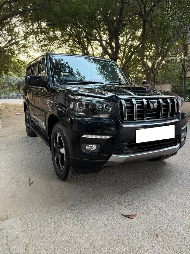 https://images10.gaadi.com/usedcar_image/4262716/original/processed_33a5da285897ba1b3e549be89c480745.jpeg?imwidth=6400