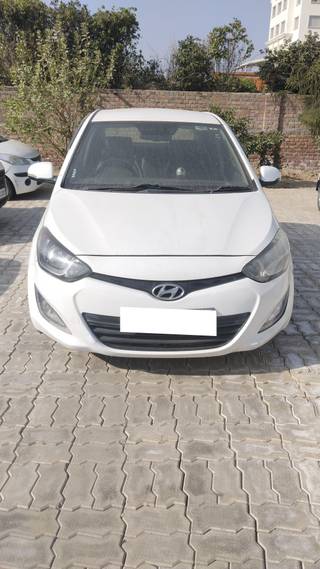 Hyundai i20 2012-2014 Hyundai i20 Sportz 1.4 CRDi