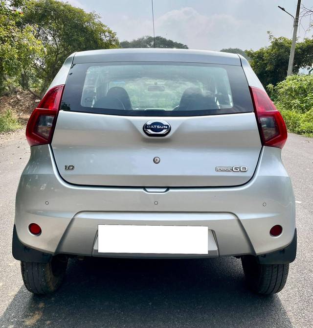 https://images10.gaadi.com/usedcar_image/4262811/original/processed_deb20f768f30b7e05d5eb2b935953923.jpg?imwidth=6402