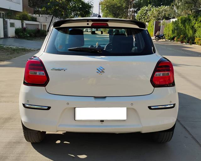 https://images10.gaadi.com/usedcar_image/4262834/original/processed_4736026d32e530788990c0d5bf2fa6b6.jpg?imwidth=6402