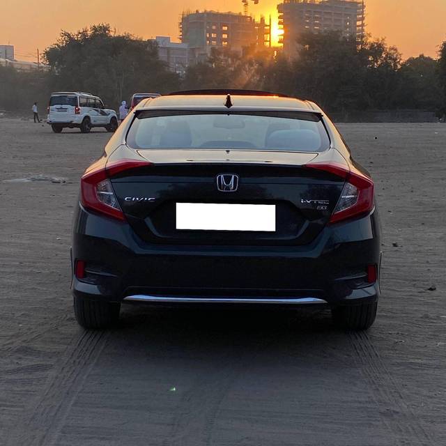 https://images10.gaadi.com/usedcar_image/4262876/original/processed_f706c7db3bc858be6df2153732313833.jpg?imwidth=6402