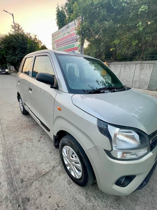 https://images10.gaadi.com/usedcar_image/4262922/original/processed_1335ba667a80819e3deded5a9a8f9efd.jpg?imwidth=6400