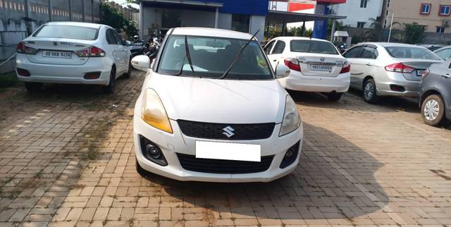 https://images10.gaadi.com/usedcar_image/4263002/original/processed_b44d0135e3b516758991f6779071e4b5.jpg?imwidth=6400