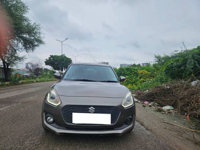 https://images10.gaadi.com/usedcar_image/4263037/original/processed_7d2b425ea2de967f1894d9f2175567f6.jpg?imwidth=6402