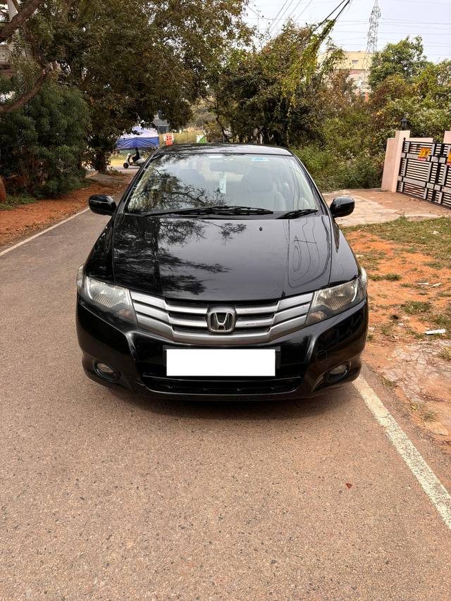 https://images10.gaadi.com/usedcar_image/4263074/original/processed_0818b45ce6f5a6b367028ea6b2929922.jpg?imwidth=6400