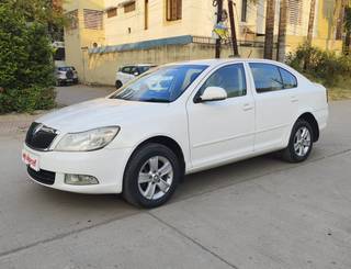 Skoda Laura Skoda Laura Ambiente 2.0 TDI CR MT