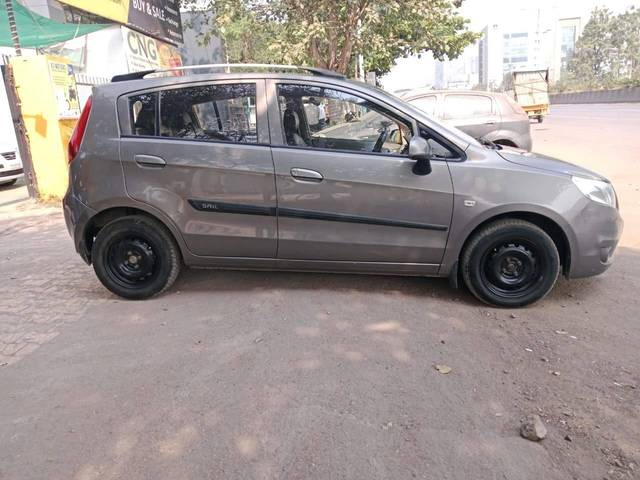 https://images10.gaadi.com/usedcar_image/4263164/original/processed_9260a496feafa4e20066ed1d895b047d.jpeg?imwidth=6401