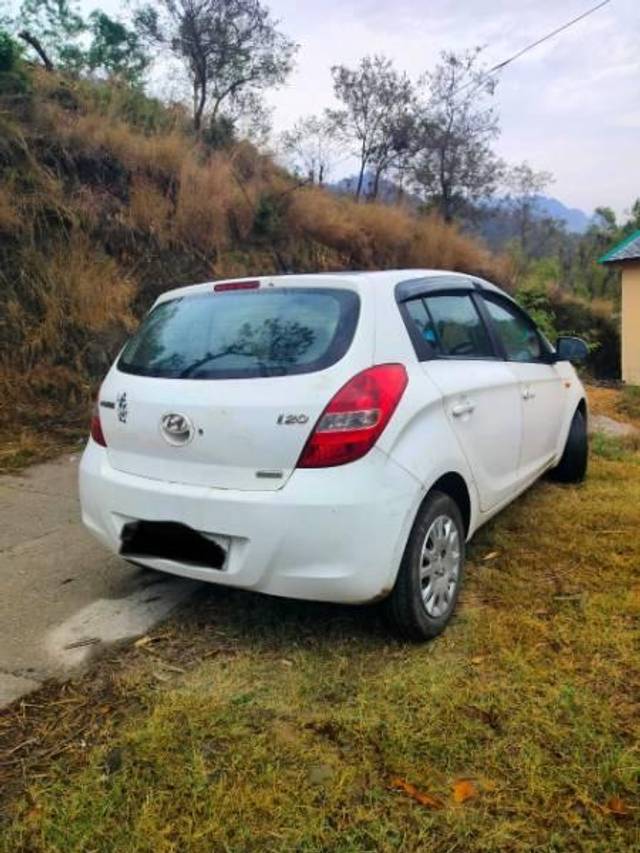 https://images10.gaadi.com/usedcar_image/4263301/original/processed_7062e188-0c54-4a7a-9cf1-3a8b332d7165.jpg?imwidth=6401