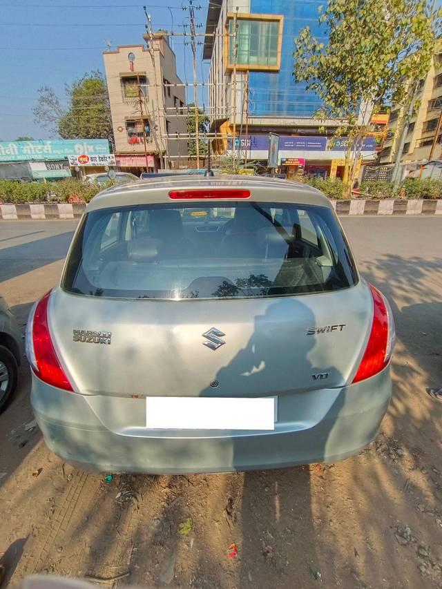 https://images10.gaadi.com/usedcar_image/4263346/original/processed_f0f745b9a16cd6a12a2cbe852f1de40d.jpg?imwidth=6402