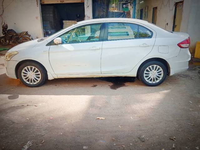 https://images10.gaadi.com/usedcar_image/4263393/original/c7d555b4e2c73c1eaf3448004fb25f55.jpg?imwidth=6402