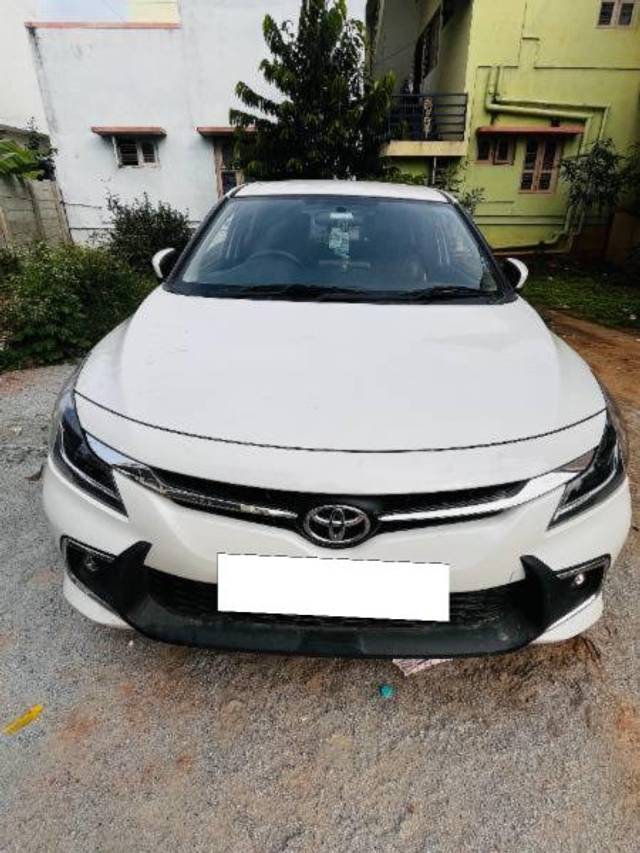 https://images10.gaadi.com/usedcar_image/4263426/original/processed_cfa06512-4937-44e6-b8dd-0dd17efff894.jpg?imwidth=6400