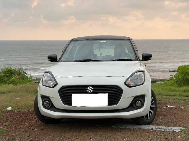 https://images10.gaadi.com/usedcar_image/4263448/original/processed_3d421902-9e18-42ff-bc9e-edeaa6ef54ca.jpeg?imwidth=6402